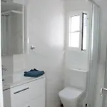 Apartman Sounds Of The Sea