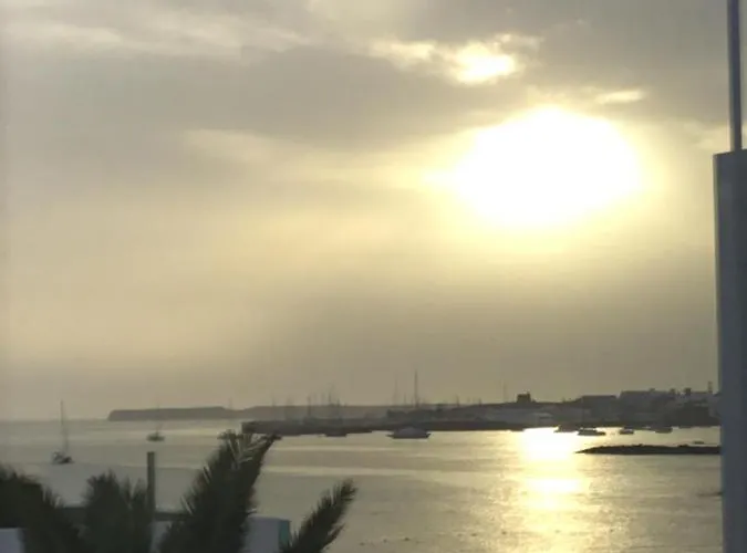 Sounds Of The Sea Lägenhet *